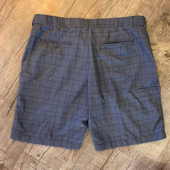 Mens Plaid Gray‎ and Black PGA Tour Shorts Size 38 - Picture 3 of 3